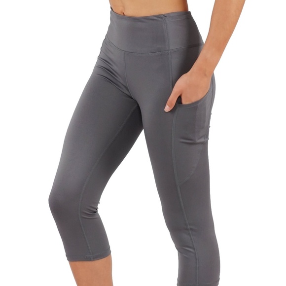 Capri yoga leggings side,key and back pockets - Picture 1 of 4
